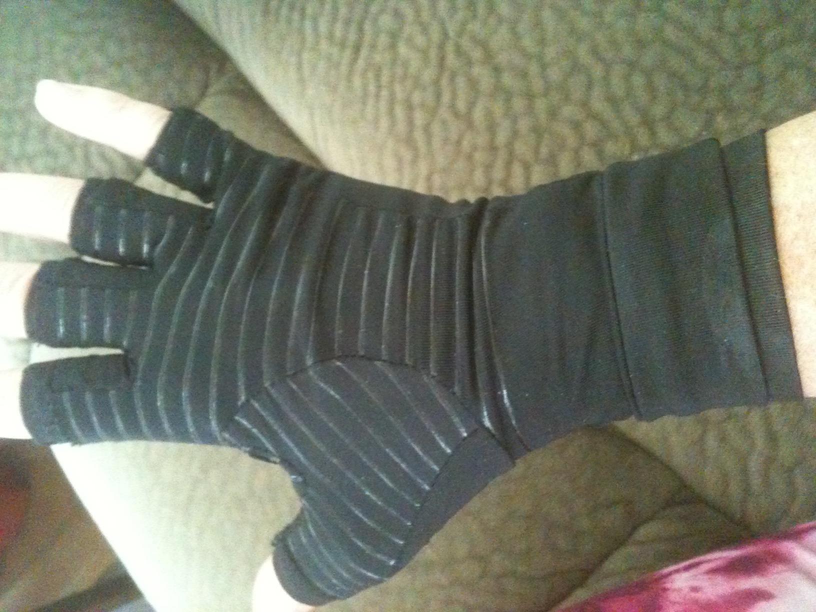 compression gloves